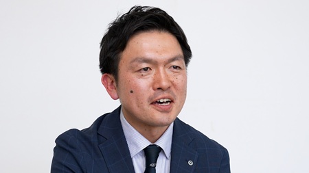 金野 剛士 課長